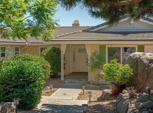 10521 Moon View Way, Escondido, CA 92026