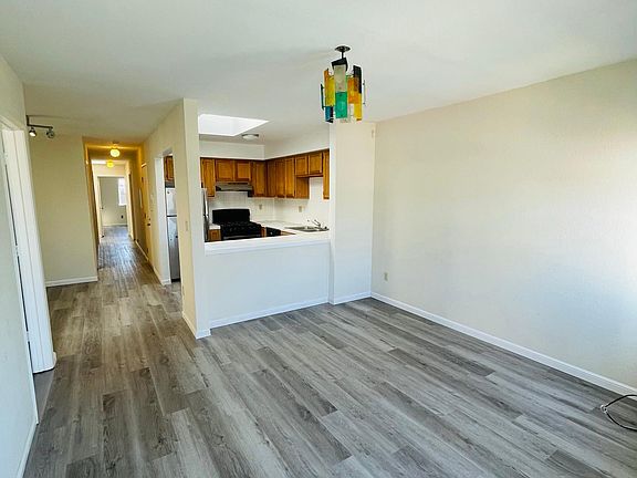 4th image of 83 Albion St #3