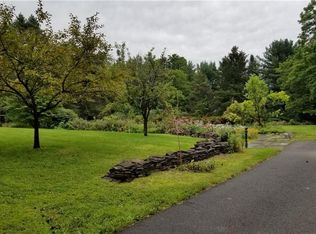 7632 Hunt Ln, Fayetteville, NY 13066