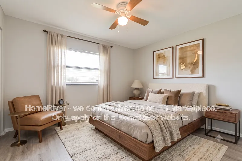 5 bed, 2.0 bath, 1411 sqft, $2,180 — Photo 4
