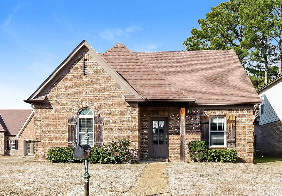 5823 Bedford Pl