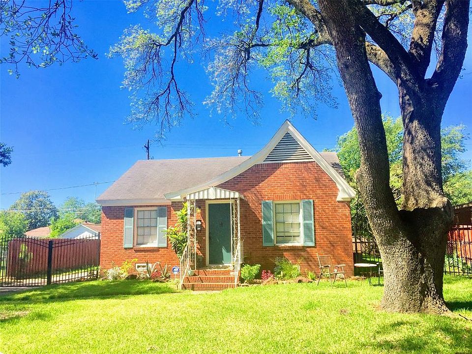 1st image of 313 Avenue Of Oaks St