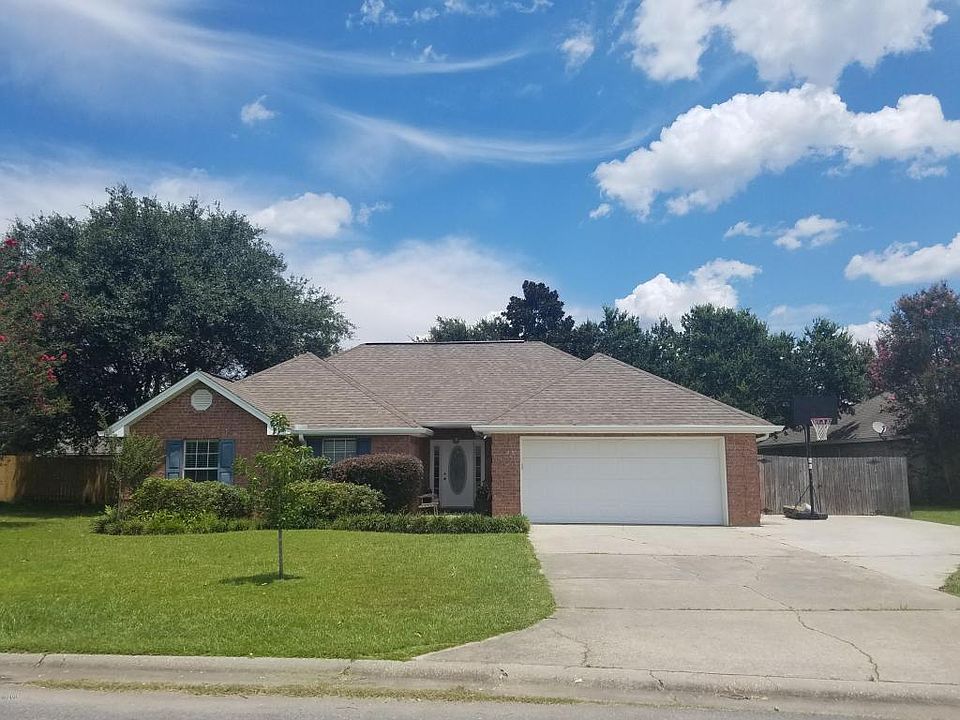 1st image of 17291 Meadowbrook Dr
