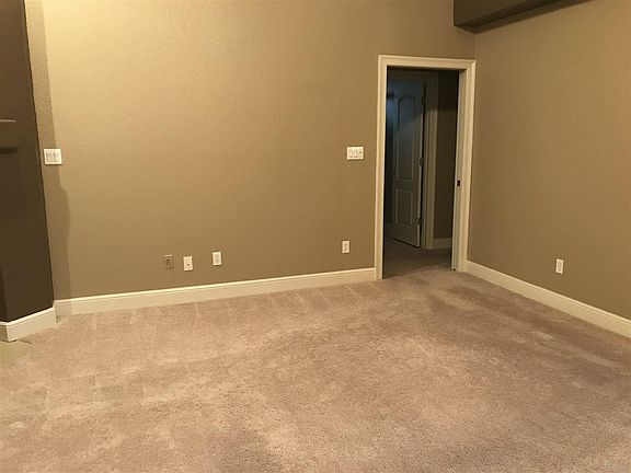 4th image of 1036 Bonita Dr