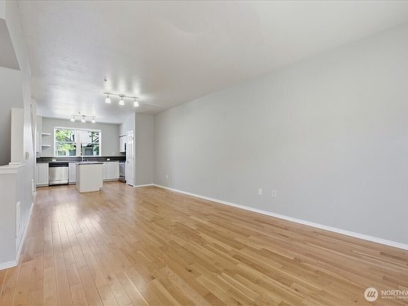 4th image of 3116 164th Street SW #1204