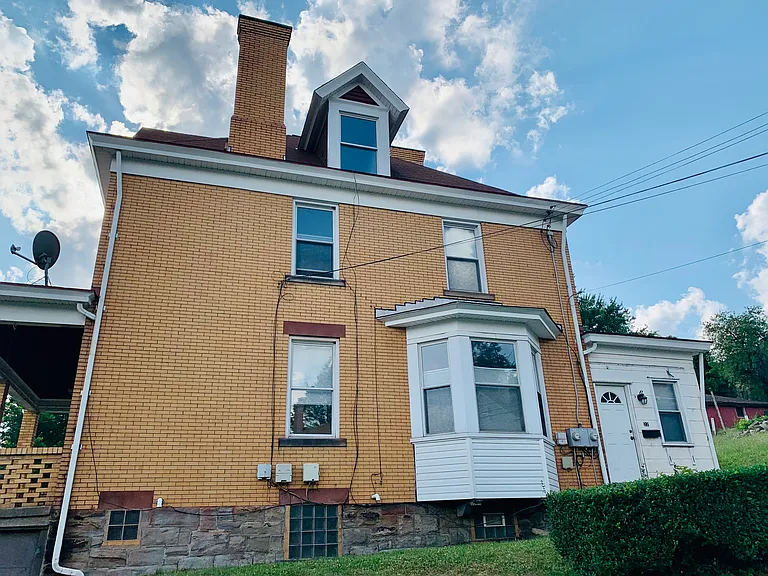 200 Princeton Ave #2 — Photo 2