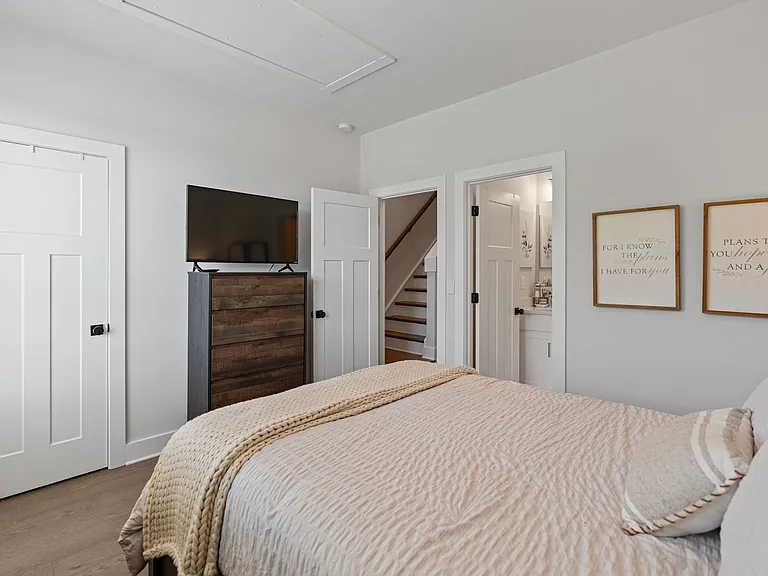 6020 Irwins Branch Dr — Photo 42
