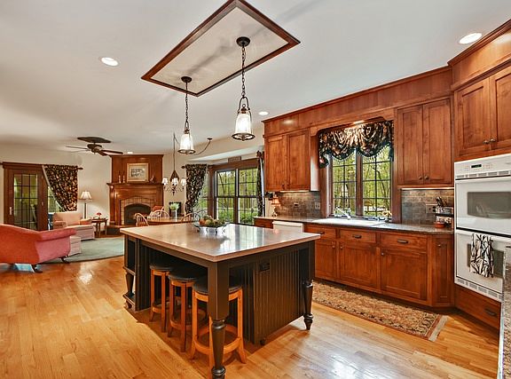 4th image of 26811 S Balmoral Woods Dr