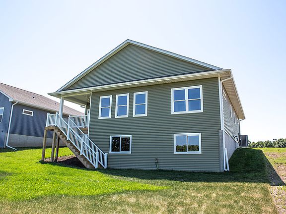 5th image of 1309 1st St SE