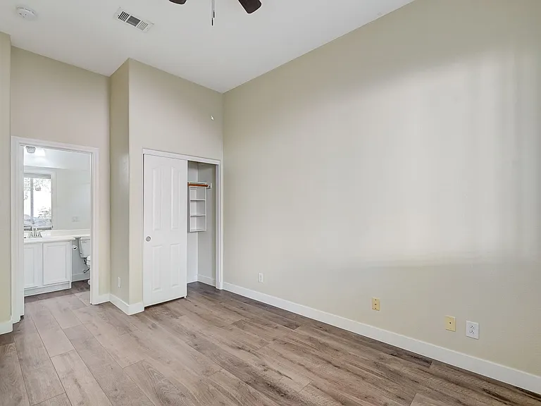 11490 Steponia Bay St — Photo 21