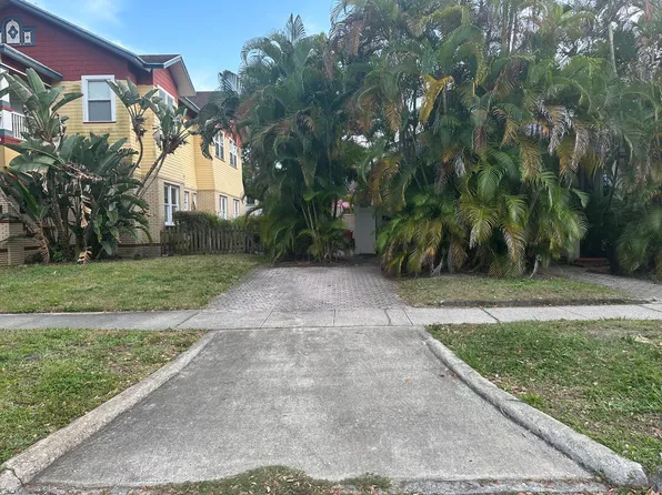 406 10th Ave NE APT E, Saint Petersburg, FL 33701