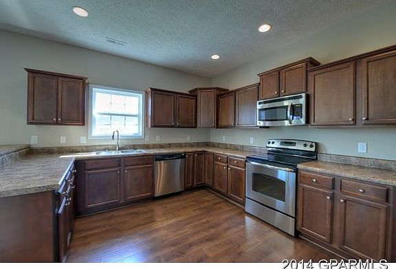 4th image of 2915 Cresset Drive