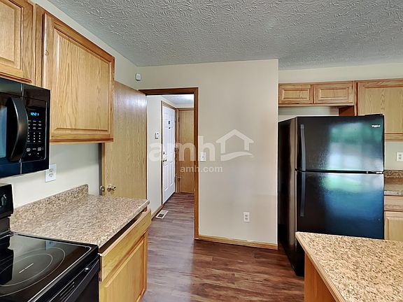 5th image of 1430 Pinestone Dr
