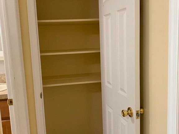 4th image of 458 Liberty Ave #1