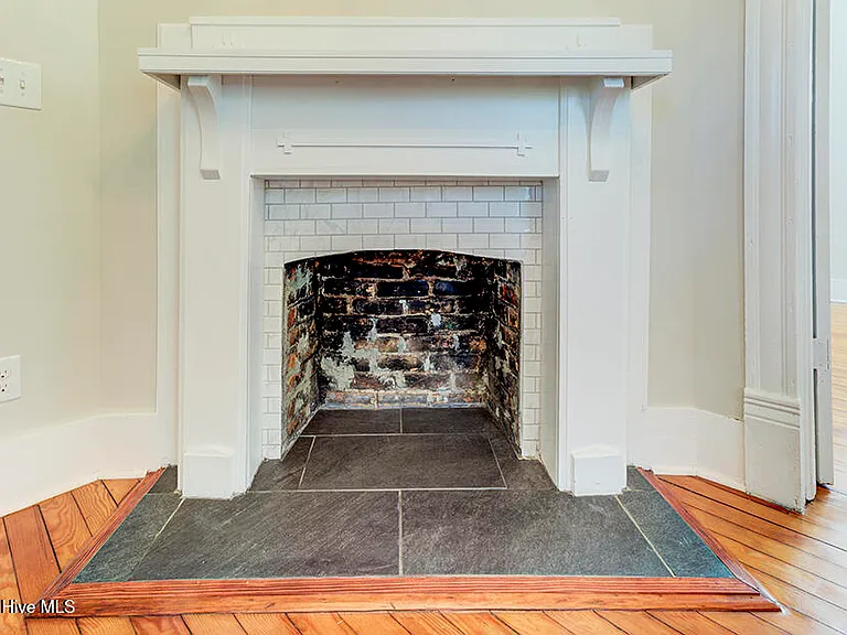 1812 Market St — Photo 31