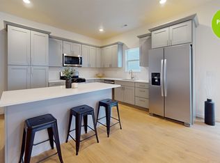 2404 Landmark Dr, Minot, ND 58703