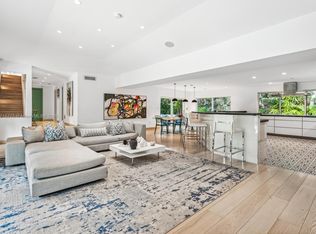 4365 N Bay Rd, Miami Beach, FL 33140