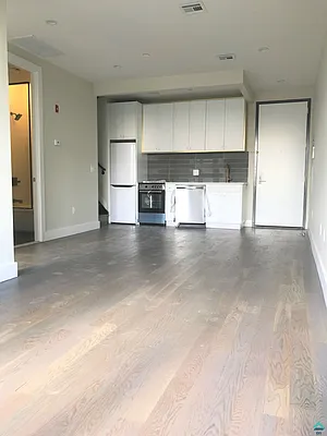 Rented by EXR | media 1