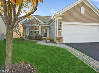 866 Butterfly Field Dr, Elgin, IL 60124