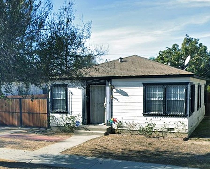 1st image of 3039 Caspian Ave