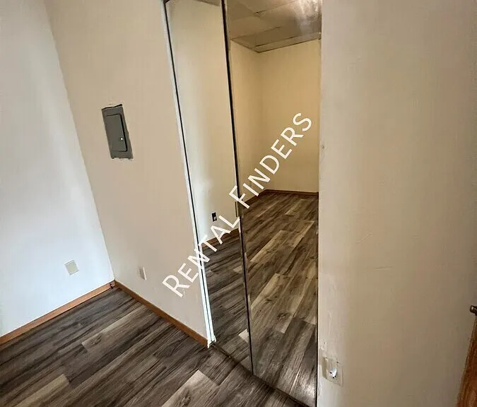 222 E Main St #3 — Photo 7