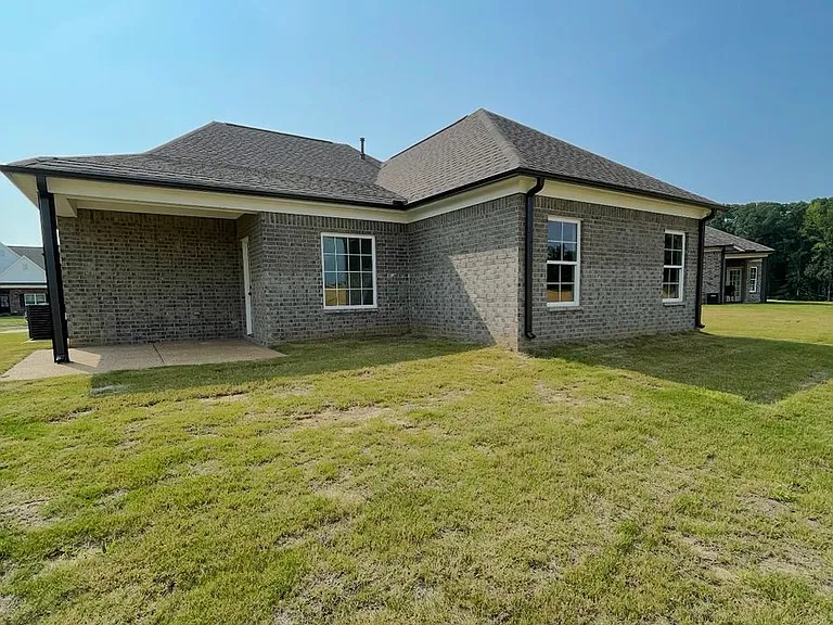6390 Jameson Cv — Photo 11