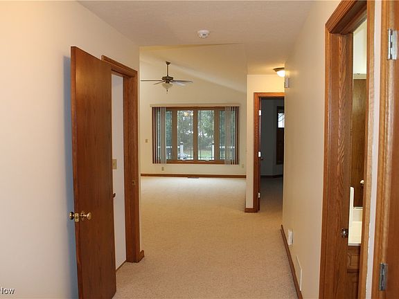 4th image of 4553 Deer Creek Dr