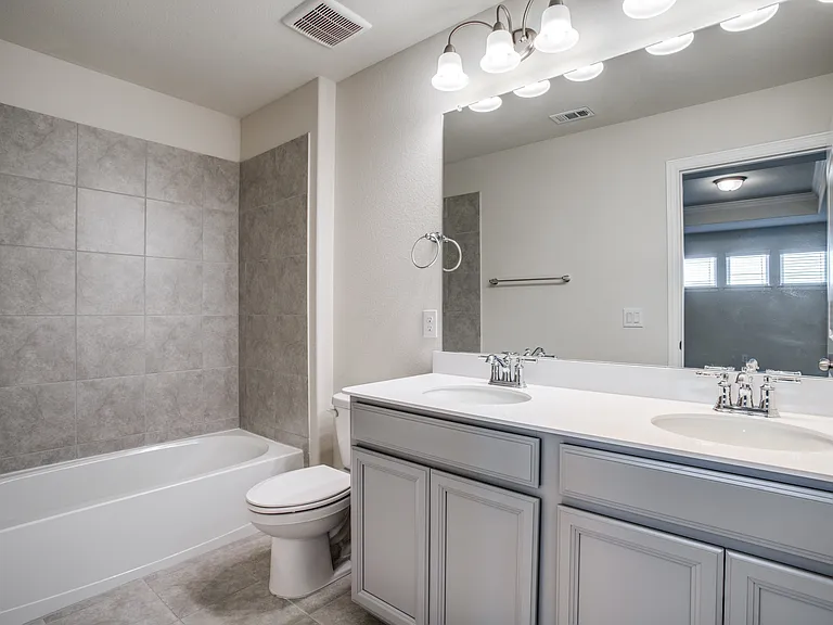 1237 Sharp St — Photo 14
