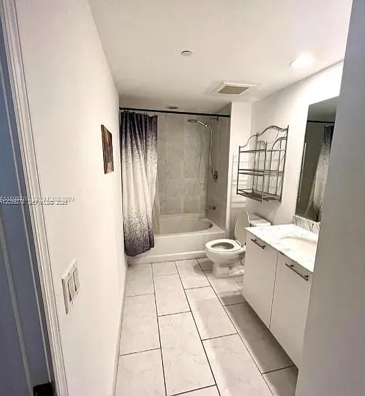 951 Brickell Ave #709 — Photo 8