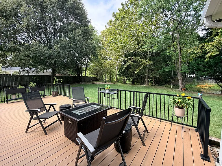 1912 Morgan Mill Way — Photo 4