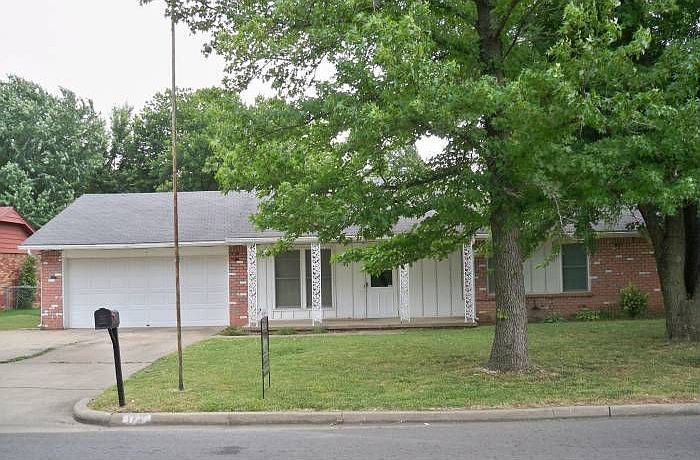 Good Location, Treed Lot