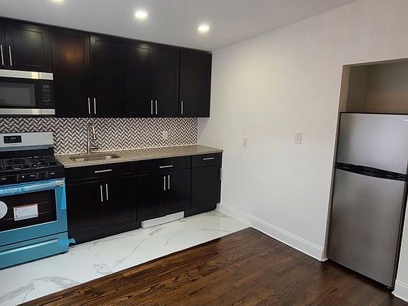 3rd image of 133 Beach 122nd St #44