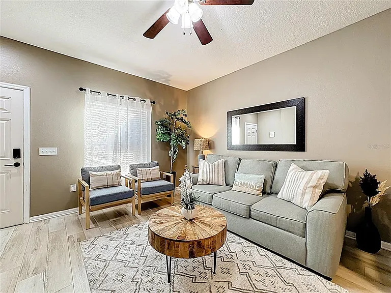8986 Shine Dr — Photo 5