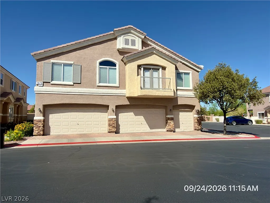 2 bed, 2.0 bath, 1182 sqft, $1,700 — Photo 1