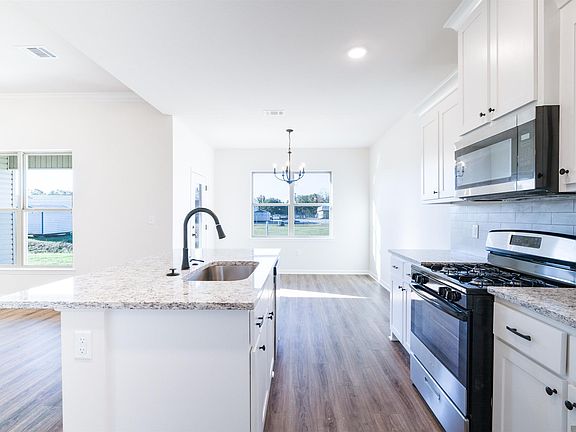 3rd image of 2469 Woodland Ct