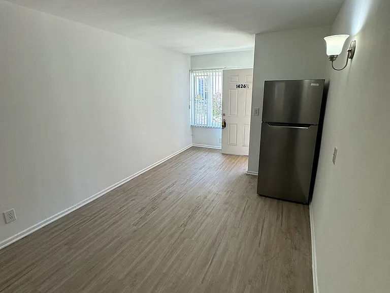 1426 Pearl St #1/2 — Photo 4