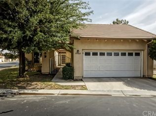 19560 Rolling Green Dr, Apple Valley, CA 92308