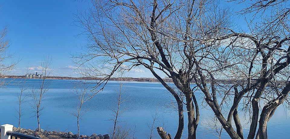 150 ft lake frontage