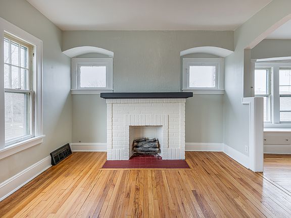 4th image of 3565 W 120th St