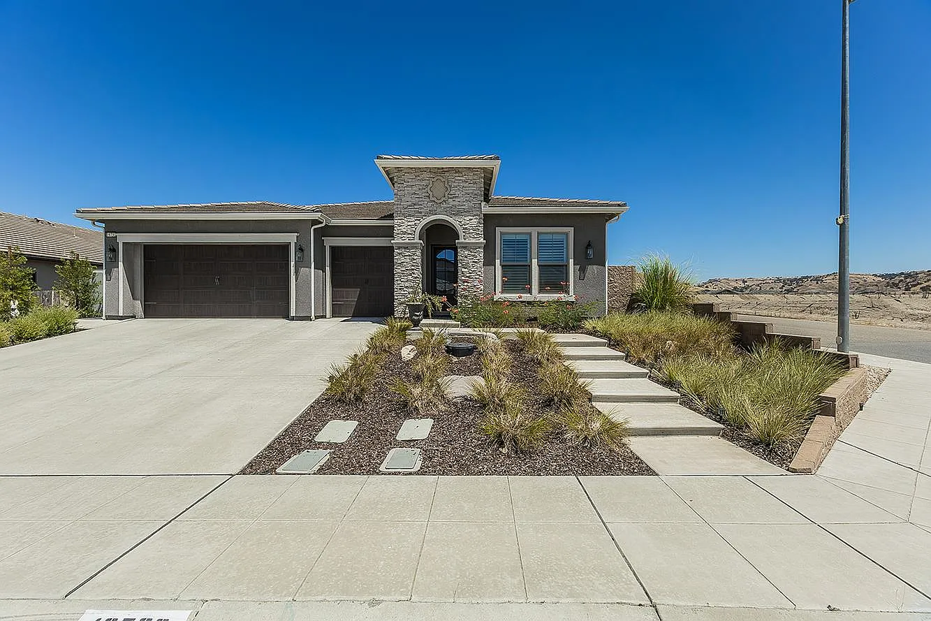 19732 Desert Willow Ln photo 1