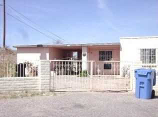 870 W Saddle Dr, Nogales, AZ 85621
