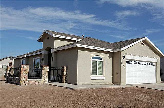2nd image of 801 Villas Del Este Rd