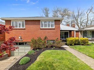 6577 Rosemoor St, Pittsburgh, PA 15217
