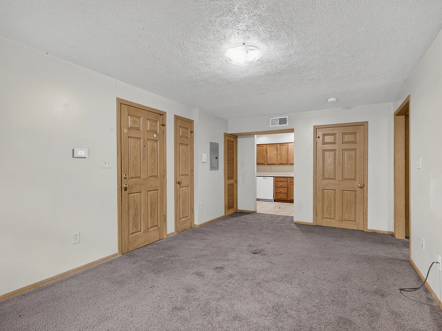 2 bed, 600 sqft, $995 — Photo 3