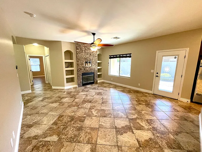 2448 Cliff Rose Way — Photo 7