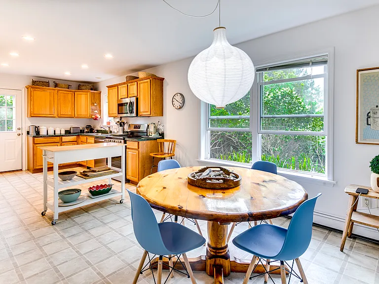 3 Bayberry Rd — Photo 8