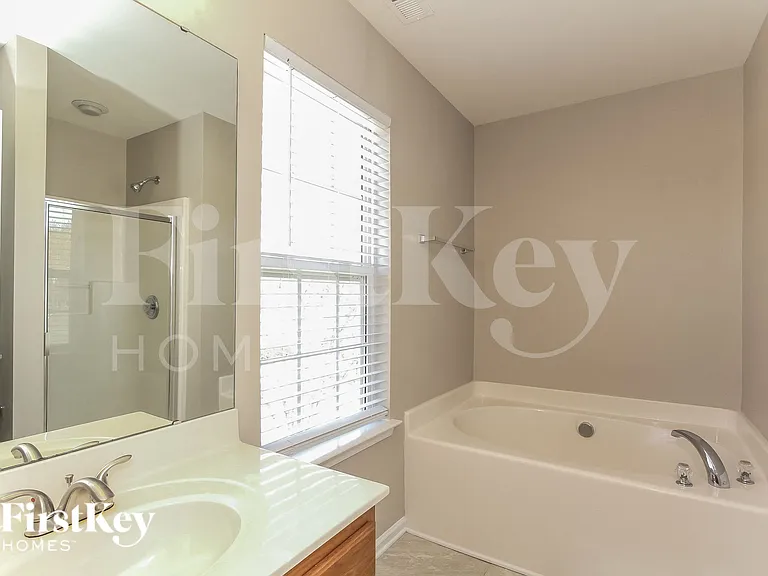 10544 Meadow Crossing Ln — Photo 10