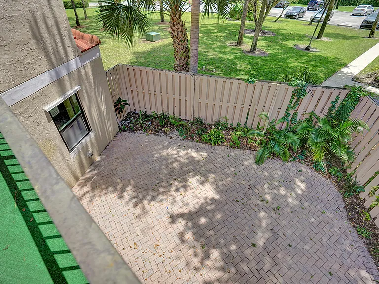 4260 Village Dr #D — Photo 20