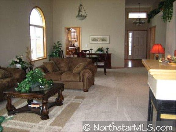 3rd image of 2632 Buchanan Lane S