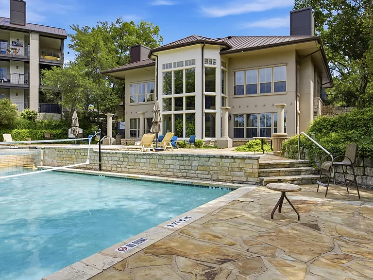 6000 Shepherd Mountain Cv #304 — Photo 13